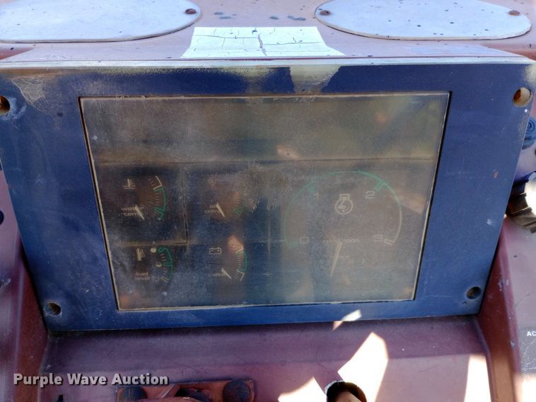 image for item DP1088 1988 Case 480F landscape tractor