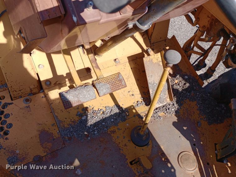 image for item DP1088 1988 Case 480F landscape tractor