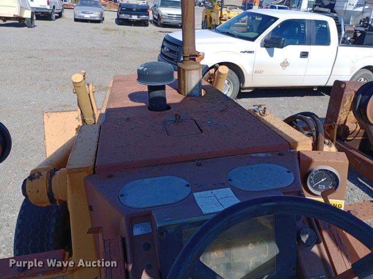 image for item DP1088 1988 Case 480F landscape tractor