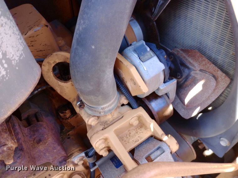 image for item DP1088 1988 Case 480F landscape tractor