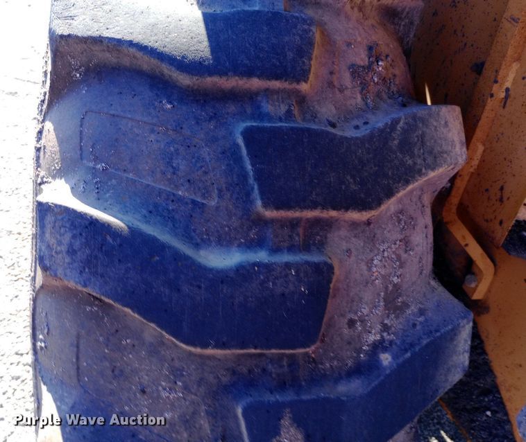 image for item DP1088 1988 Case 480F landscape tractor