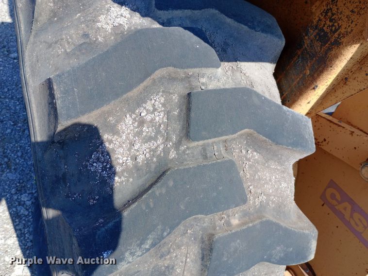 image for item DP1088 1988 Case 480F landscape tractor