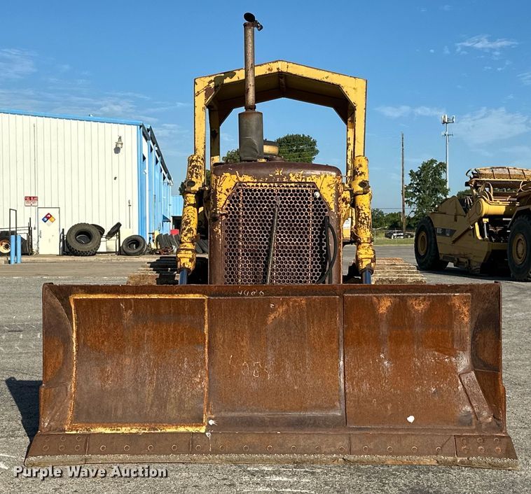 image for item DP1089 1971 Caterpillar D6C dozer