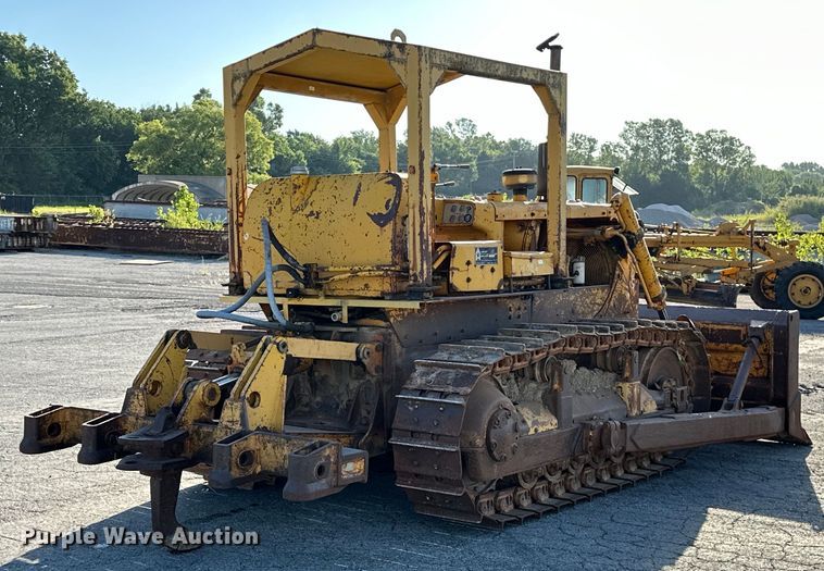 image for item DP1089 1971 Caterpillar D6C dozer