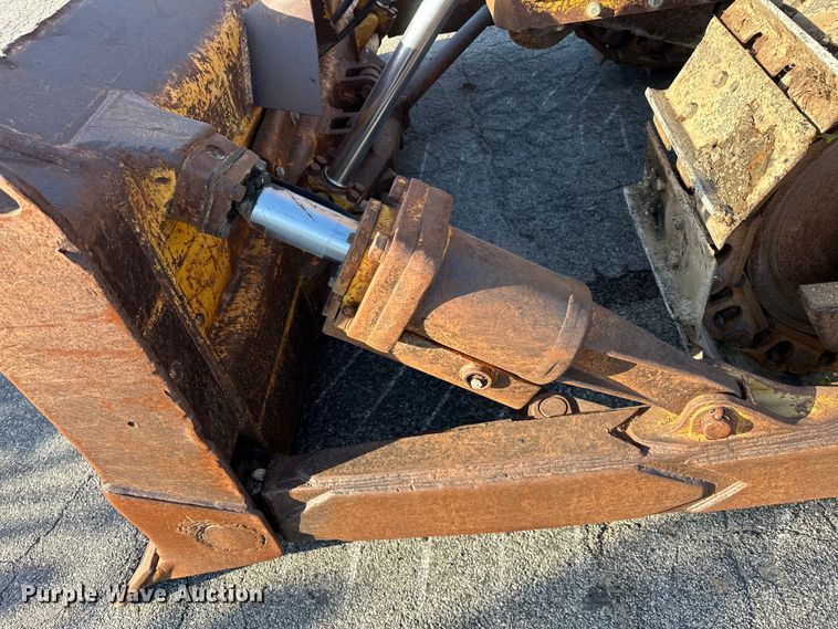 image for item DP1089 1971 Caterpillar D6C dozer