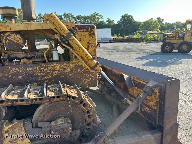 image for item DP1089 1971 Caterpillar D6C dozer