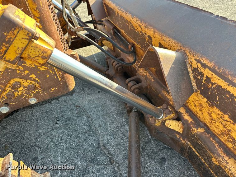 image for item DP1089 1971 Caterpillar D6C dozer