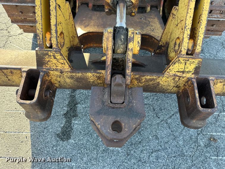image for item DP1089 1971 Caterpillar D6C dozer