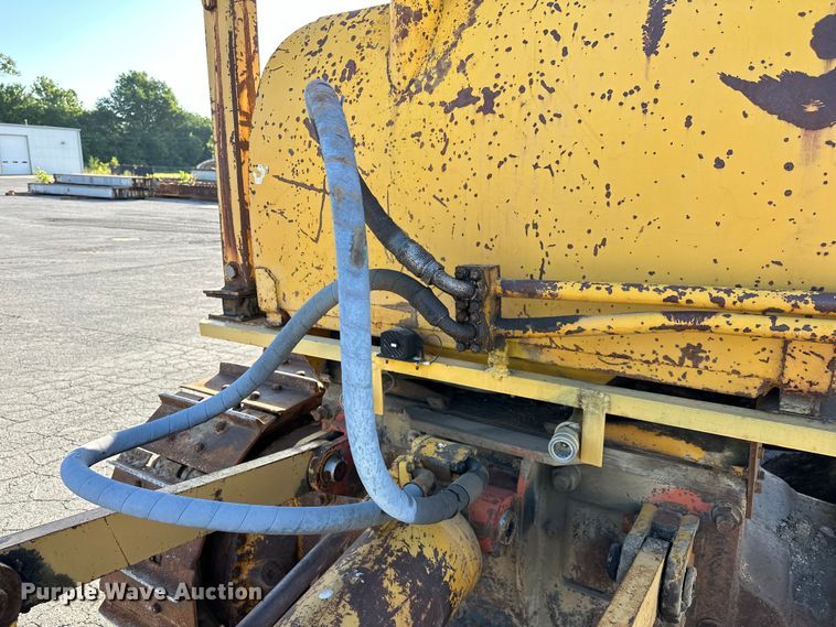 image for item DP1089 1971 Caterpillar D6C dozer
