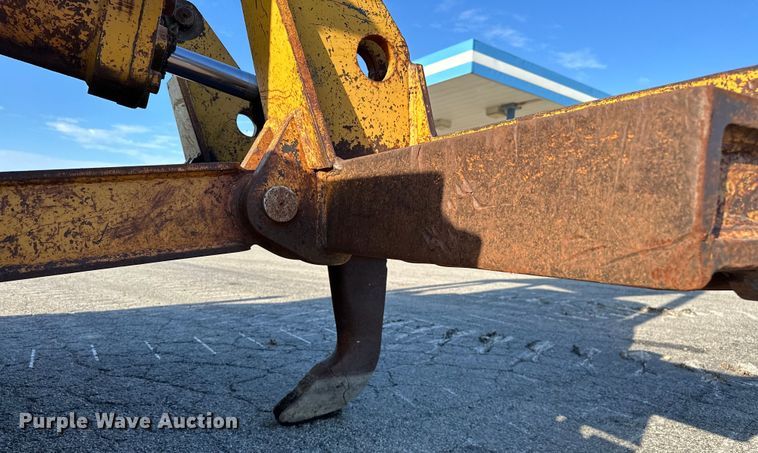 image for item DP1089 1971 Caterpillar D6C dozer