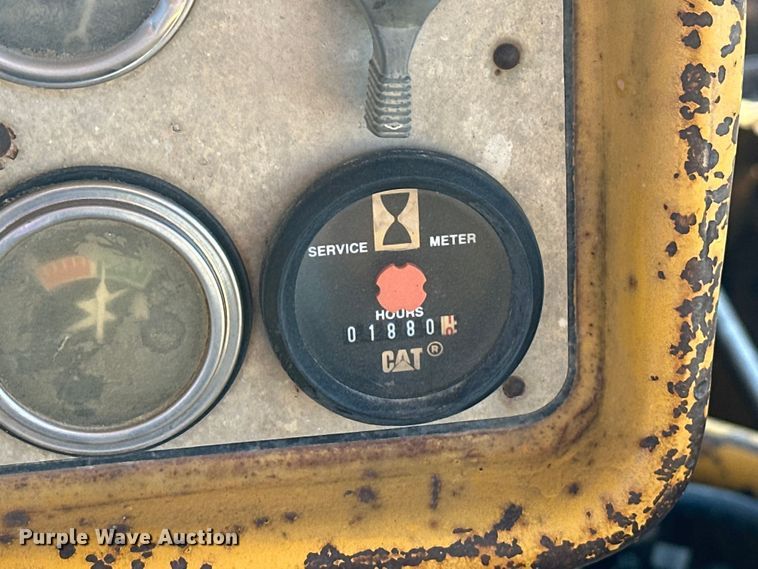 image for item DP1089 1971 Caterpillar D6C dozer