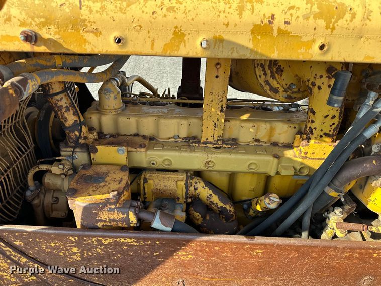 image for item DP1089 1971 Caterpillar D6C dozer