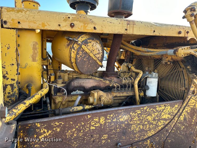 image for item DP1089 1971 Caterpillar D6C dozer