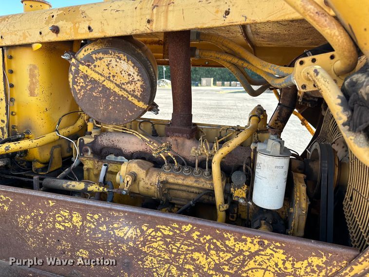 image for item DP1089 1971 Caterpillar D6C dozer