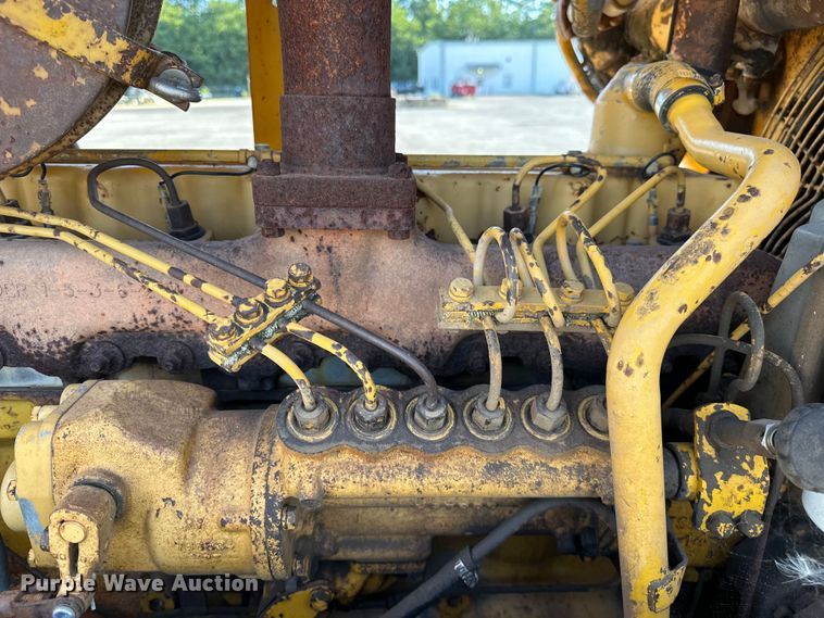 image for item DP1089 1971 Caterpillar D6C dozer