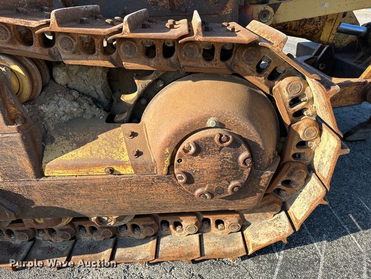 image for item DP1089 1971 Caterpillar D6C dozer