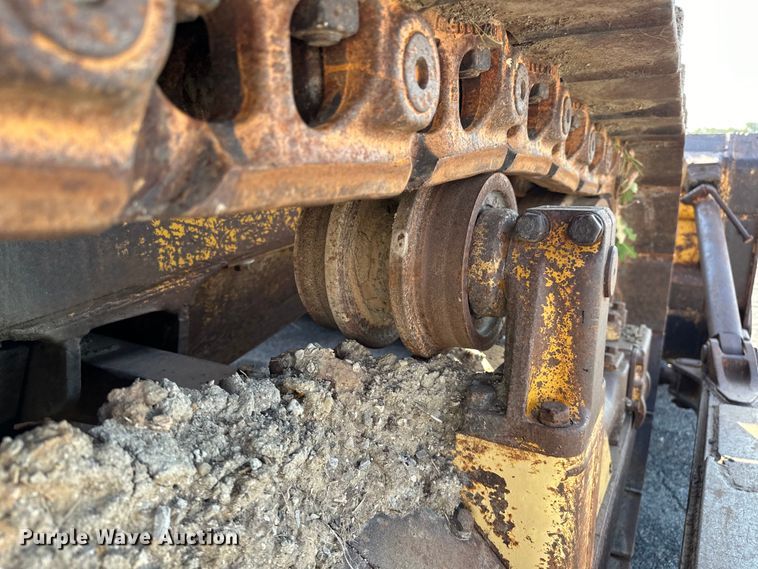 image for item DP1089 1971 Caterpillar D6C dozer