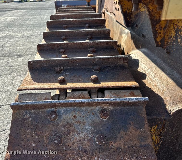 image for item DP1089 1971 Caterpillar D6C dozer