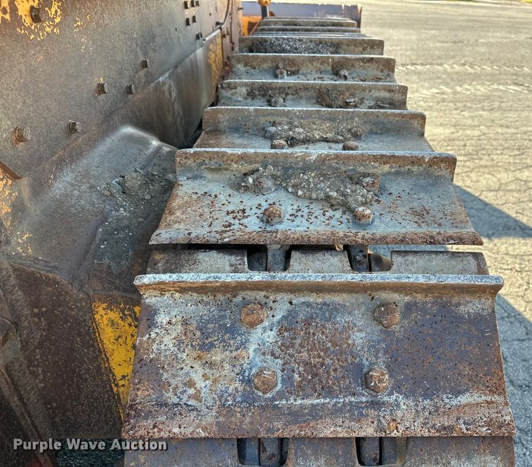 image for item DP1089 1971 Caterpillar D6C dozer