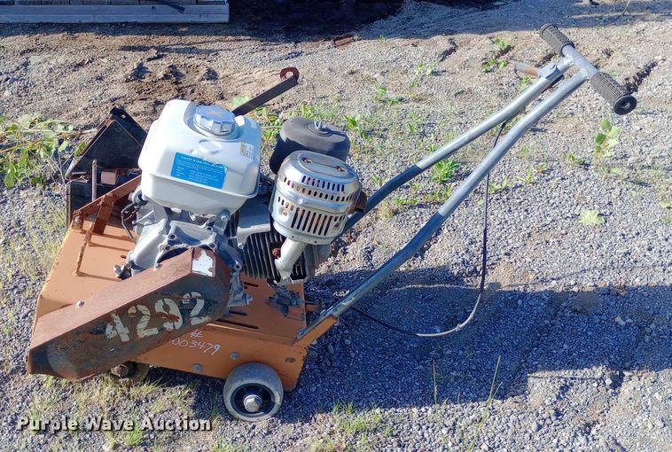 image for item DP1093 Diamond CC1100 concrete saw