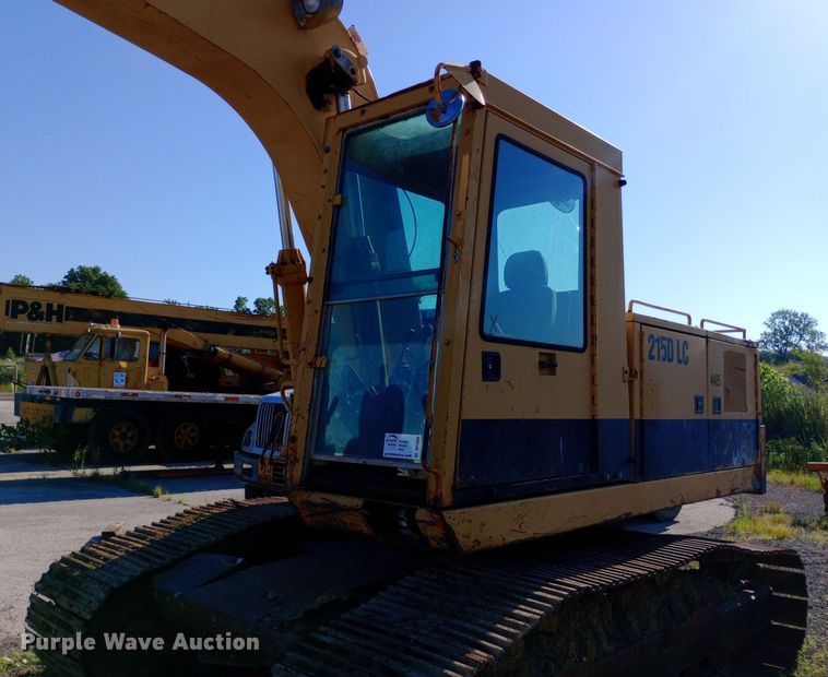 image for item DP1095 1990 Caterpillar 215D excavator