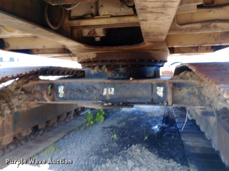 image for item DP1095 1990 Caterpillar 215D excavator