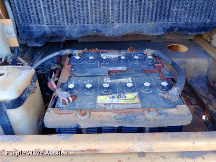 image for item DP1095 1990 Caterpillar 215D excavator