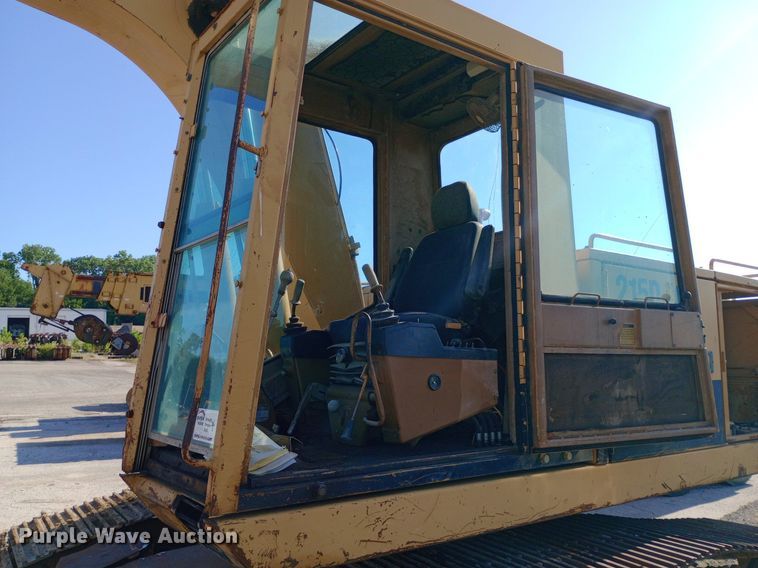 image for item DP1095 1990 Caterpillar 215D excavator