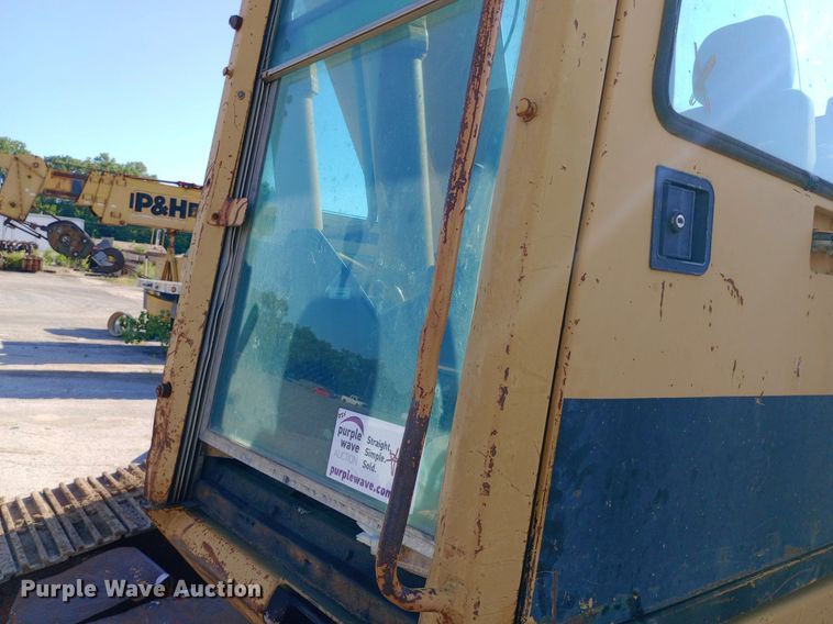 image for item DP1095 1990 Caterpillar 215D excavator