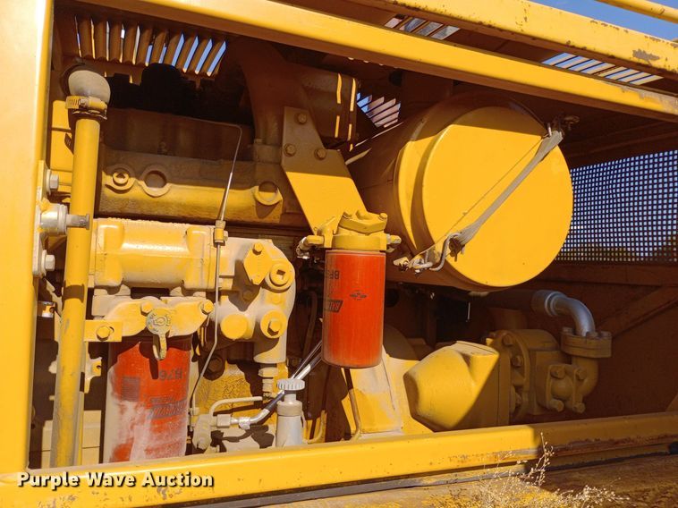 image for item DP1095 1990 Caterpillar 215D excavator