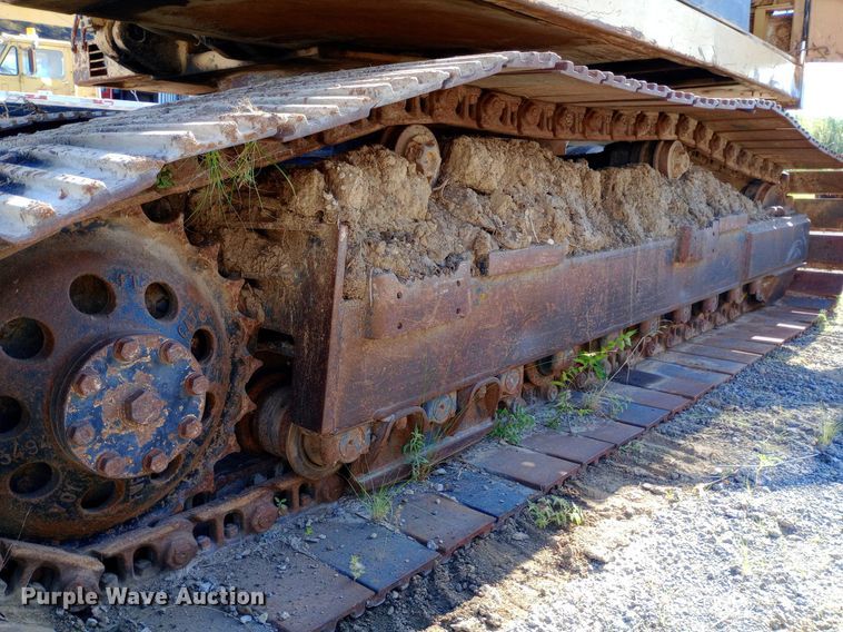 image for item DP1095 1990 Caterpillar 215D excavator