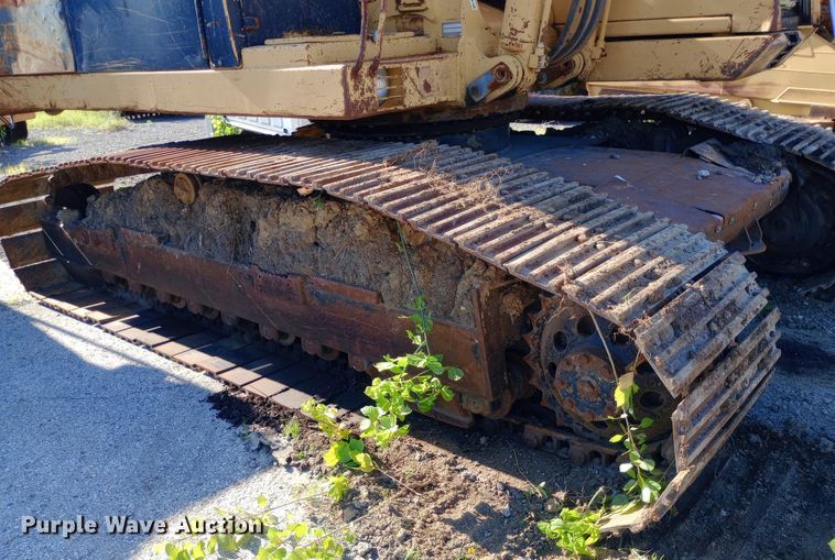 image for item DP1095 1990 Caterpillar 215D excavator