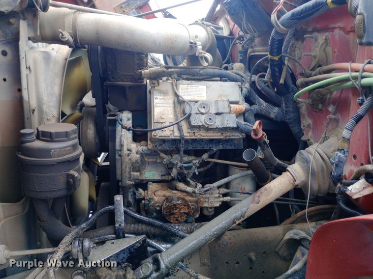 image for item DP1096 2001 International 4900 dump truck