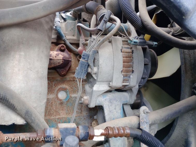 image for item DP1096 2001 International 4900 dump truck