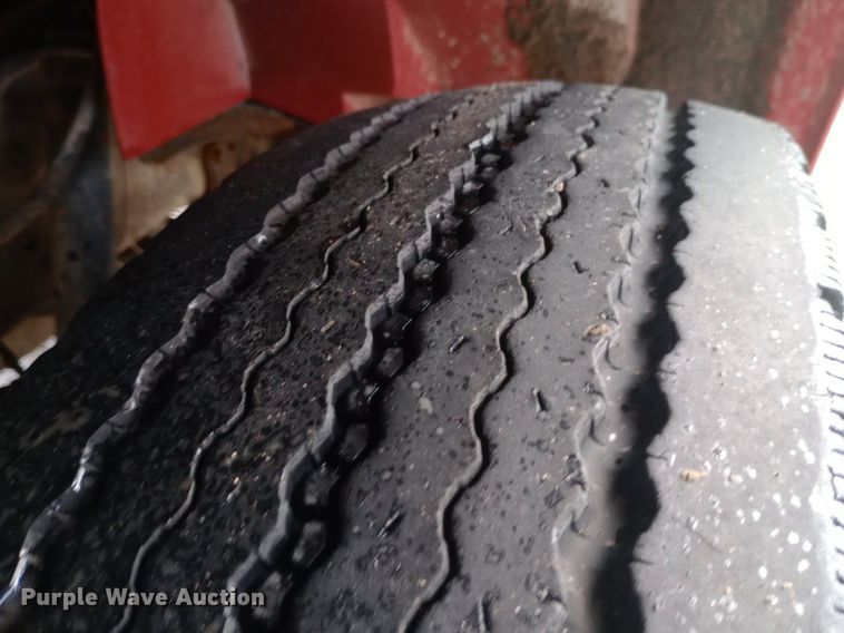 image for item DP1096 2001 International 4900 dump truck