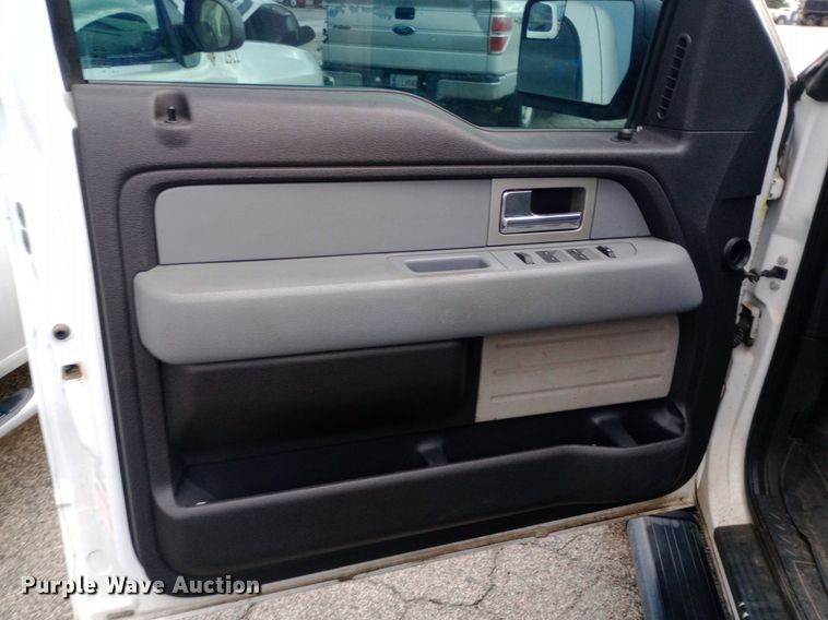 image for item DP1097 2011 Ford F150 Crew Cab pickup truck