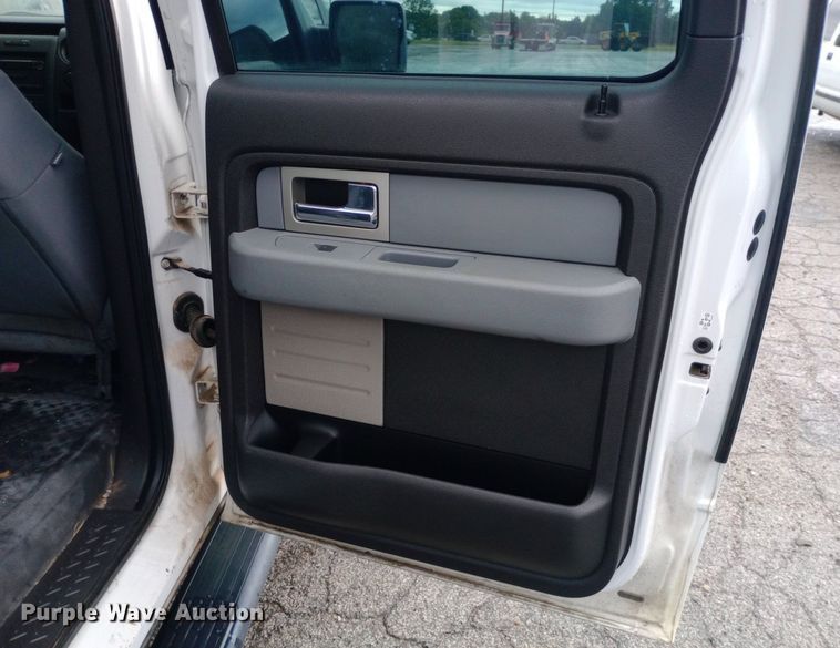 image for item DP1097 2011 Ford F150 Crew Cab pickup truck