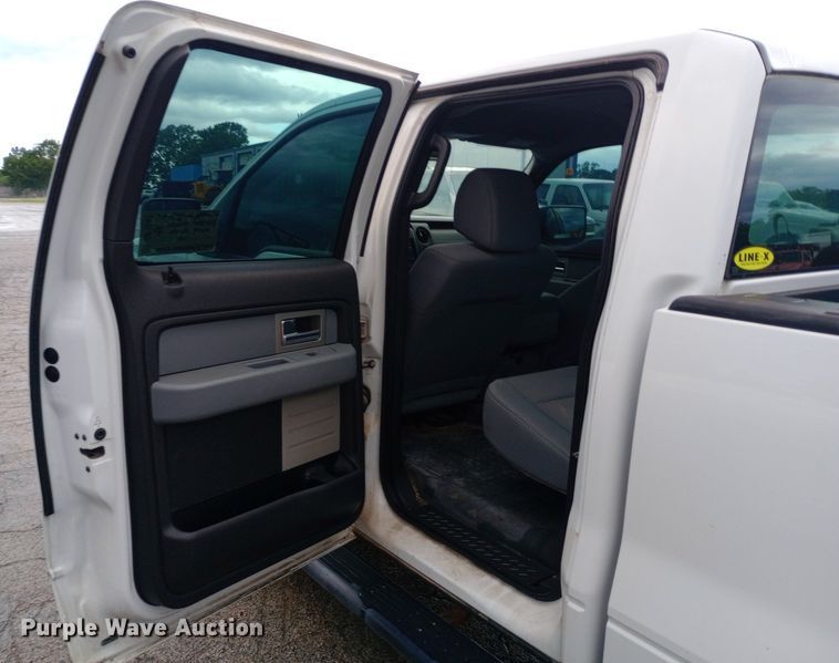 image for item DP1097 2011 Ford F150 Crew Cab pickup truck
