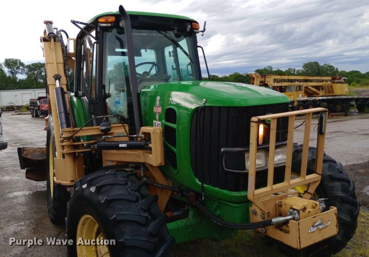 image for item DP1098 2009 John Deere 7130 MFWD tractor