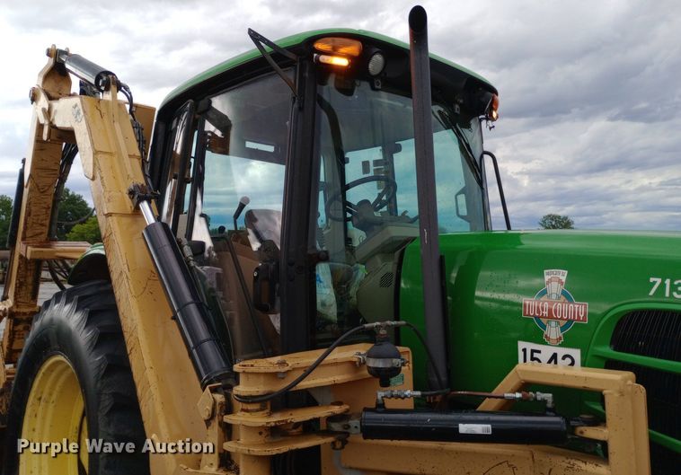 image for item DP1098 2009 John Deere 7130 MFWD tractor
