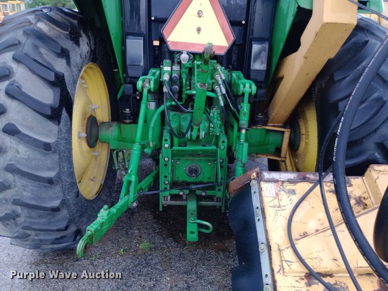 image for item DP1098 2009 John Deere 7130 MFWD tractor