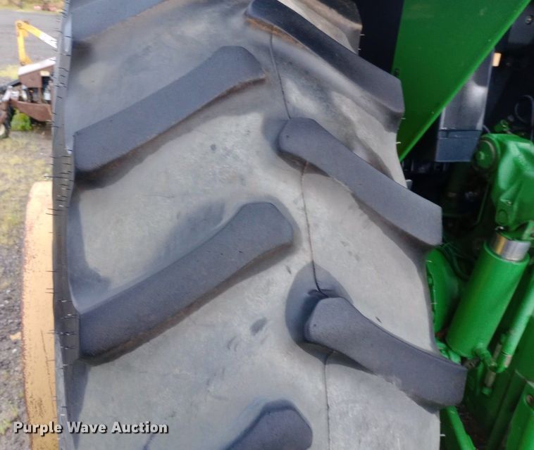 image for item DP1098 2009 John Deere 7130 MFWD tractor