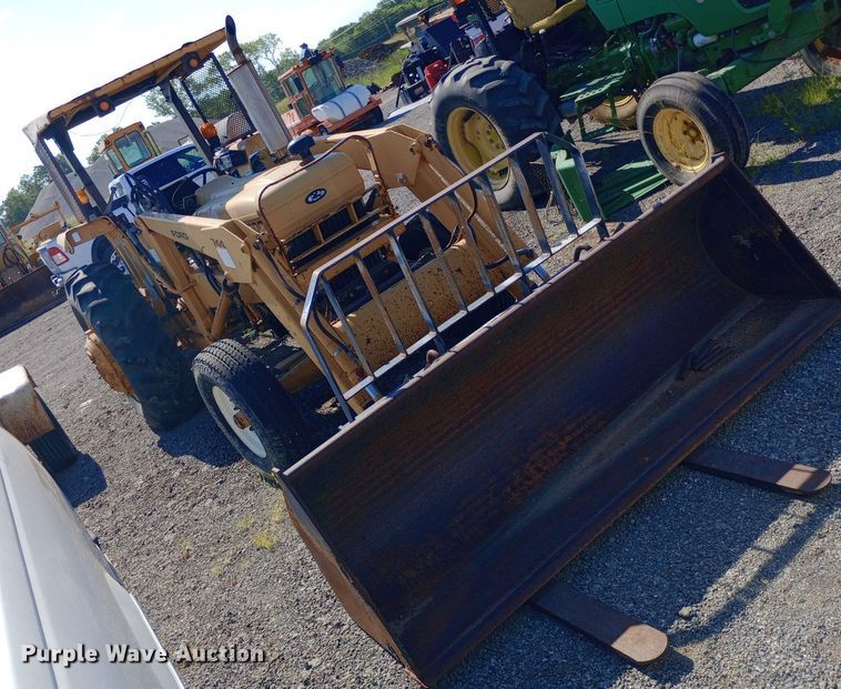 image for item DP1103 Ford 260C tractor