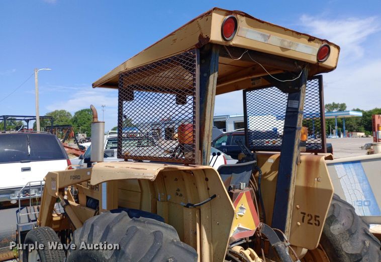 image for item DP1103 Ford 260C tractor