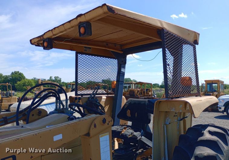 image for item DP1103 Ford 260C tractor