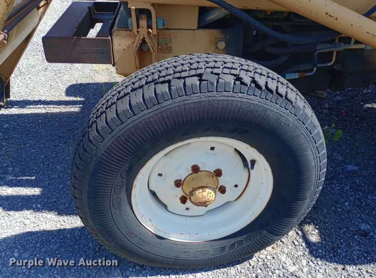 image for item DP1103 Ford 260C tractor