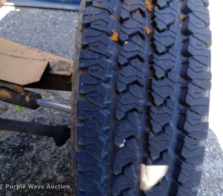 image for item DP1103 Ford 260C tractor