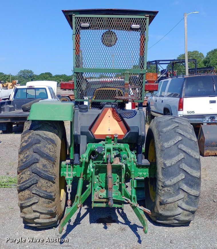 image for item DP1104 2010 John Deere 5065E tractor