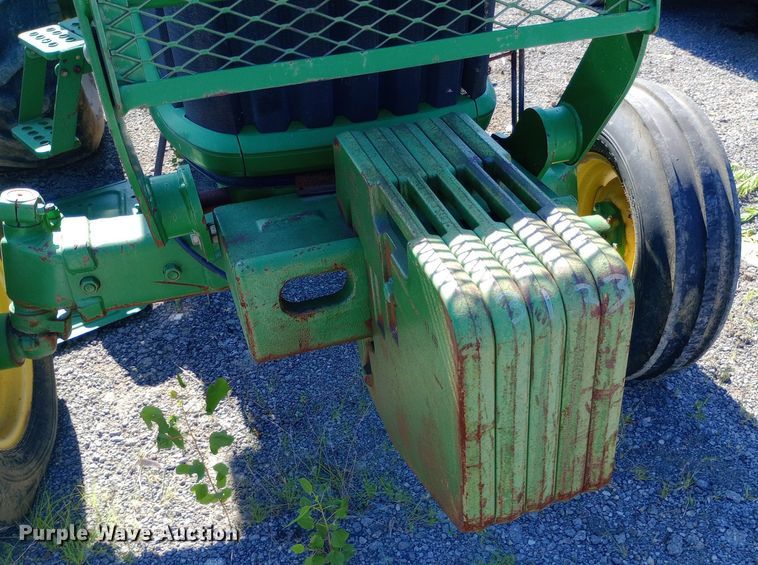 image for item DP1104 2010 John Deere 5065E tractor