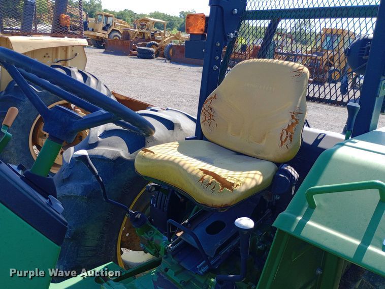 image for item DP1104 2010 John Deere 5065E tractor